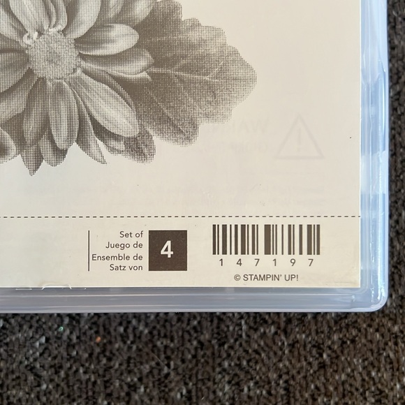 Stampin’ Up! Heartfelt Blooms Wood Stamp Set NWT - Picture 2 of 7